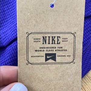 Nike Tops - NWT Nike long sleeve thermal top size XL Nike Tops - NWT Nike long sleeve thermal top size XL